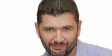 Αν-εξάρτητος; Α-κομμάτιστος; Αντι-μνημονιακός; Τα ΑΑΑ που λένε ψέματα… – του Αριστοτέλη Βασιλάκη *