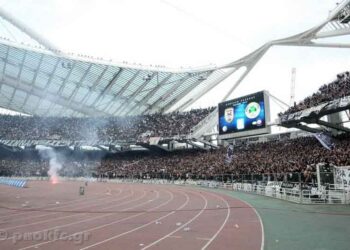 Πήγαν τρόφιμα οι οργανωμένοι οπαδοί της Θύρας 13 στους κρατούμενους οπαδούς του ΠΑΟΚ στην ΓΑΔΑ!