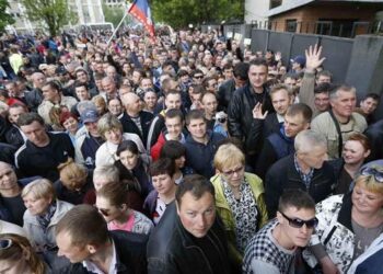 «Το Ντονέτσκ θα αυτονομηθεί» προειδοποιούν οι ηγέτες των φιλορώσων