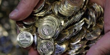 Απίστευτο! Έχουν πισίνες, ακίνητα και εκατ. ευρώ και έκαναν αίτηση για το κοινωνικό μέρισμα