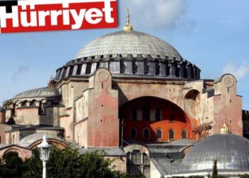 Hurriyet: Ντροπή να γίνει τζαμί η Αγία Σοφία
