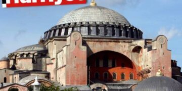 Hurriyet: Ντροπή να γίνει τζαμί η Αγία Σοφία