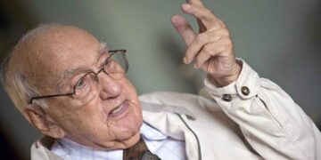 Πέθανε στα 101 του ο γιατρός των φτωχών Χαθίντο Κονβίτ