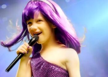 ΗΠΑ: Πεντάχρονη νίκησε τον καρκίνο και έγινε ποπ σταρ!