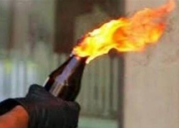 Θεσσαλονίκη: Βόμβα μολότοφ σε εκλογικό κέντρο του ΚΚΕ