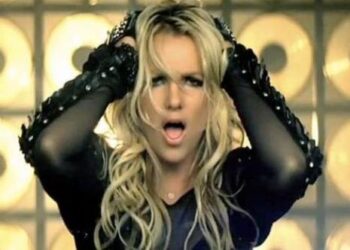 «Η αδέξια Μπρίτνεϊ έσπασε τη μύτη μου»