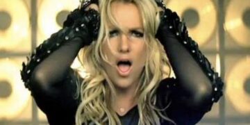 «Η αδέξια Μπρίτνεϊ έσπασε τη μύτη μου»