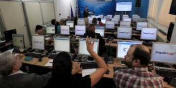 Αντίστροφη μέτρηση για τρεις κάλπες, 22.561 εκλογικά κέντρα, 39 κόμματα