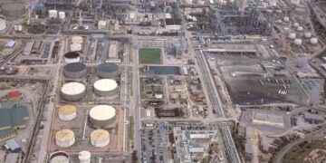 Σύνδεση του διυλιστηρίου Ασπροπύργου με το δίκτυο φυσικού αερίου