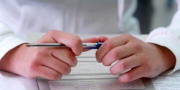 Πρεμιέρα των Πανελλαδικών εξετάσεων