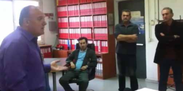 Δείτε το Βίντεο: Παντελής Καραλευθέρης :Τα ακούει και τα λέει στους εργαζόμενους στον ΑΗΣ Μελίτης