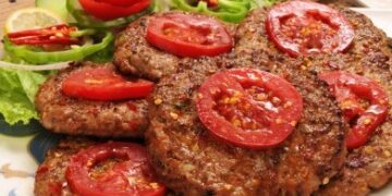 Αρνίσια μπιφτέκια με θυμάρι, τζίντζερ και καυτερή πιπεριά