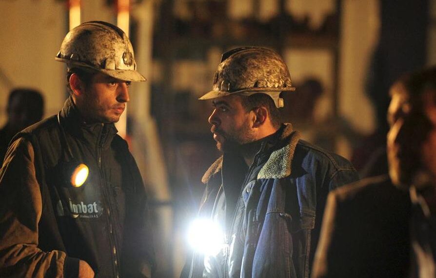 Τουρκία: Τριήμερο πένθος για την τραγωδία στο ανθρακωρυχείο, 205 οι νεκροί