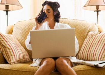 Οι παγίδες που πρέπει να αποφύγεις αν δουλεύεις από το σπίτι