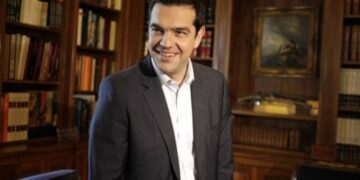 Τσίπρας στο Bloomberg: Μόνο οι εκλογές θα φέρουν πολιτική σταθερότητα στην Ελλάδα