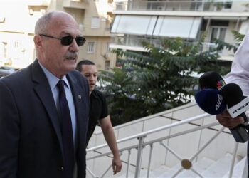 Ελεύθερος με περιοριστικούς όρους ο βουλευτής της Χ.Α. Μιχάλης Αρβανίτης