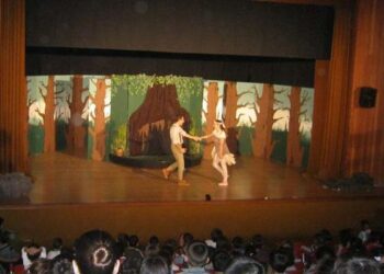 “Ζωντανός Υπολογιστής” – παιδική θεατρική παράσταση στο Αμύνταιο