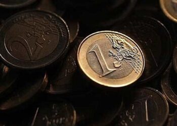 Νέα εισοδηματικά κριτήρια για το κοινωνικό μέρισμα