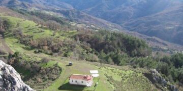 Δημοτική βραδιά στο δάσος των Δώδεκα Αποστόλων