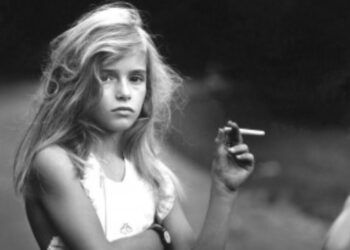 Η Βρετανία προτείνει τον πιο ανατρεπτικό αντικαπνιστικό νόμο στην ιστορία της Ευρώπης