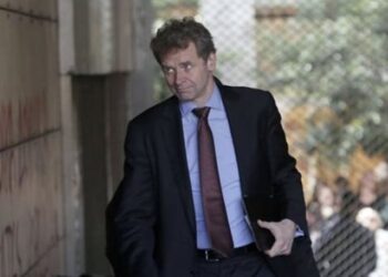 Γιατί το ΔΝΤ αναβάλλει τη δημοσιοποίηση της έκθεσης για την Ελλάδα