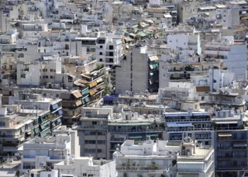 Λύση για τον φόρο ιδιοκατοίκησης ψάχνει το υπουργείο Οικονομικών