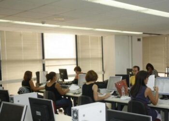 Από “κόσκινο” 45.000 συμβασιούχοι του Δημοσίου