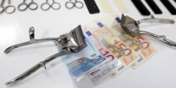 Αναλυτικά παραδείγματα για το πετσόκομα των επικουρικών συντάξεων κατά 5,2%