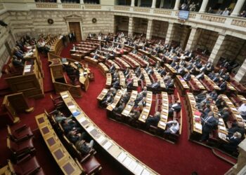 Στη Βουλή προς έγκριση έξι μεγάλα επενδυτικά σχέδια