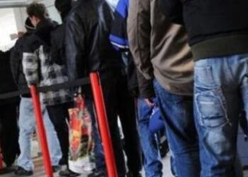 Eurostat: Η ανεργία μειώθηκε οριακά, όμως 1,3 εκατ. Έλληνες δεν έχουν δουλειά