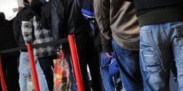 Eurostat: Η ανεργία μειώθηκε οριακά, όμως 1,3 εκατ. Έλληνες δεν έχουν δουλειά