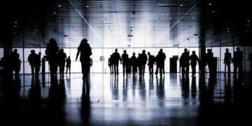 EY: Εκτεταμένη διαφθορά στην Ελλάδα βλέπει το 72% των στελεχών