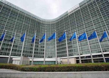 Ε.E.: Ουσιαστική πρόοδο καταγράφει η ελληνική οικονομία με τις προκλήσεις όμως να παραμένουν