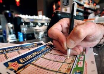 Χειροπέδες στους 2 Έλληνες που μέσω εικονικής λοταρίας έκλεψαν 36,5 εκατ. ευρώ από Γερμανούς πολίτες