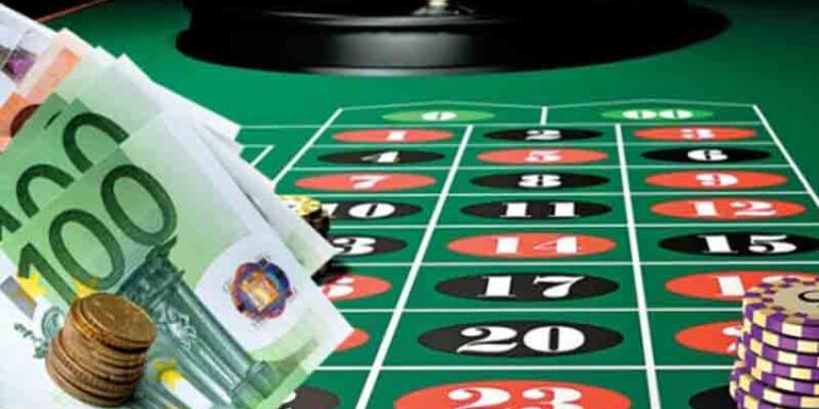 Συνελήφθησαν δέκα άτομα στην Κοζάνη για παράνομα παίγνια