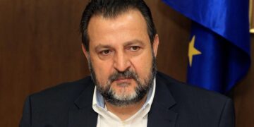 Από 200 έως 400 ευρώ μηνιαίως το ελάχιστο εγγυημένο βοήθημα