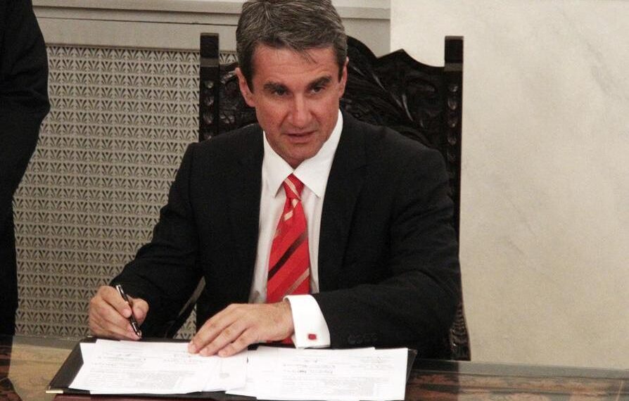 Λοβέρδος: Να ανοίξουν τα σχολεία στις 11 Σεπτεμβρίου