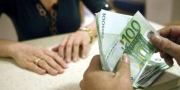 Ξεπέρασαν τα 210 εκατ. ευρώ οι καταβολές του κοινωνικού μερίσματος