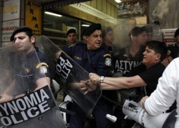 Σε συγκέντρωση στη ΓΓΠΣ προχωρούν αύριο οι καθαρίστριες