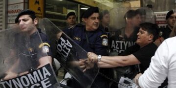 Σε συγκέντρωση στη ΓΓΠΣ προχωρούν αύριο οι καθαρίστριες