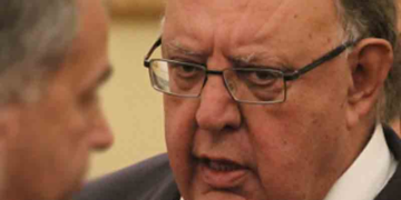 Απίστευτη πρόκληση από τον Πάγκαλο: Υποφέρω, μου έκοψαν τη σύνταξη στα 1.800 ευρώ