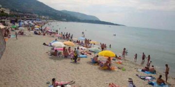 ΚΕΝΤΡΟ ΠΡΟΣΤΑΣΙΑΣ ΚΑΤΑΝΑΛΩΤΩΝ (ΚΕΠΚΑ) ΔΥΤ. ΜΑΚΕΔΟΝΙΑΣ: Διακοπές και Κίνδυνοι