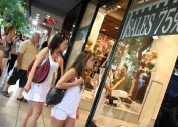 Στα κάγκελα ξανά ο Εμπορικός Σύλλογος Θεσσαλονίκης για τις Κυριακές