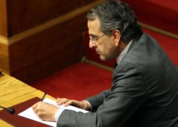 Σαρώνει η ακρίβεια, έρχονται απολύσεις: Μαύρο καλοκαίρι για την κυβέρνηση