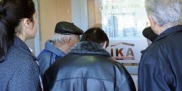 Ανάσα για χιλιάδες πολίτες που περιμένουν να βγει η σύνταξη – Θα δίνεται προκαταβολή της επικουρικής 200-230 ευρώ το μήνα
