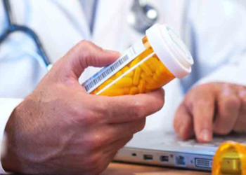 Ανοίγει ο δρόμος για φαρμακευτική κάλυψη των ανασφάλιστων – Οι όροι και οι προϋποθέσεις