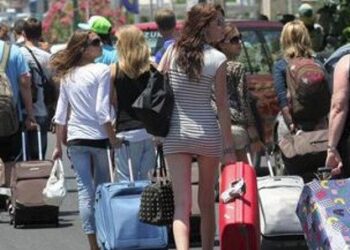 Όσα πρέπει να γνωρίζουν οι εργαζόμενοι για τη χορήγηση της καλοκαιρινής τους άδειας