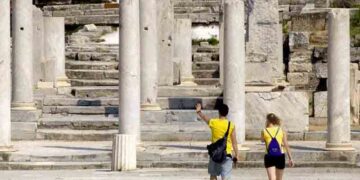 Τέσσερα ακόμη τμήματα διττής εκπαίδευσης σε τουριστικά επαγγέλματα