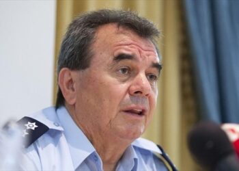 Χ. Φωτόπουλος: Ανεγκέφαλοι και εγκληματικές φυσιογνωμίες στους κόλπους της αστυνομίας