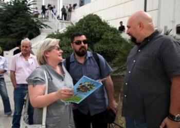 Σε κατ’ οίκον περιορισμό προσωρινά η Ελένη Ζαρούλια. Ο Εισαγγελέας ζητά την προφυλάκιση της